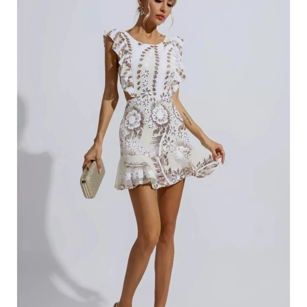 Catchall white Ruffle dress